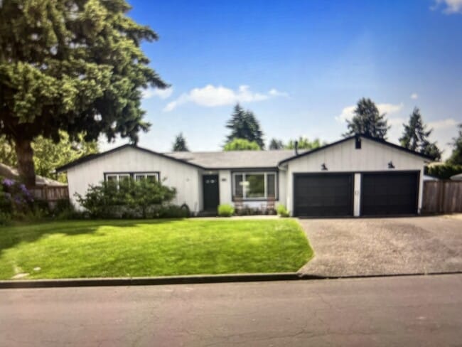 property at 374 Carthage Ave