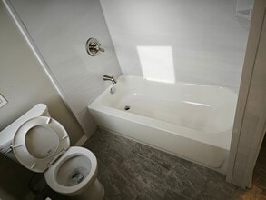 612 W Garrison St in Bethlehem, PA - Building Photo - Building Photo