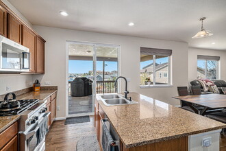 7725 Sabino Ln in Castle Rock, CO - Foto de edificio - Building Photo