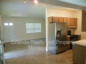404 Oakhurst St in Altamonte Springs, FL - Building Photo - Building Photo