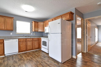 304 Keeneland Dr in Elizabethtown, KY - Building Photo - Building Photo