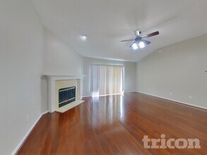 3582 White Cow Ct in Jacksonville, FL - Foto de edificio - Building Photo