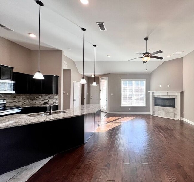 property at 9124 Glen Cove
