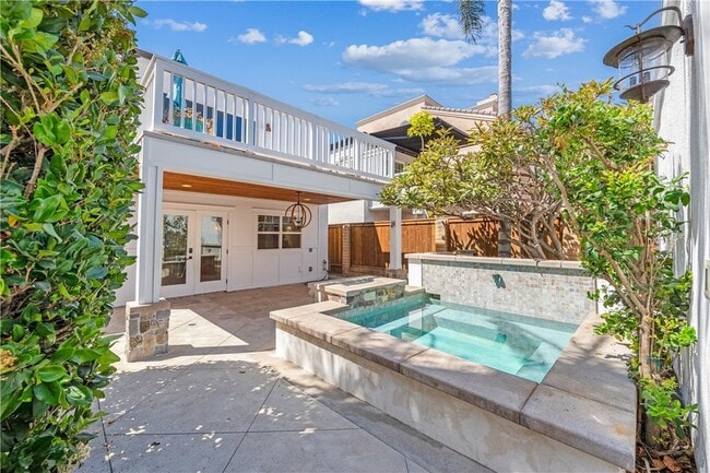 308 7th St in Huntington Beach, CA - Building Photo - Building Photo