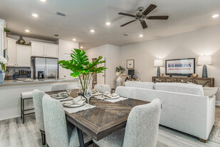 Walker Heights in Pensacola, FL - Building Photo