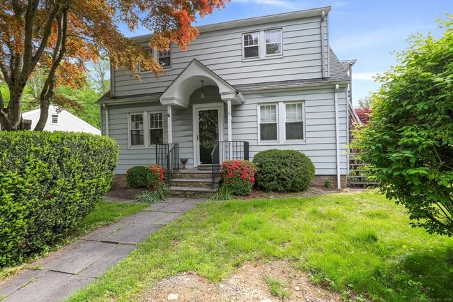 property at 11 Hill St