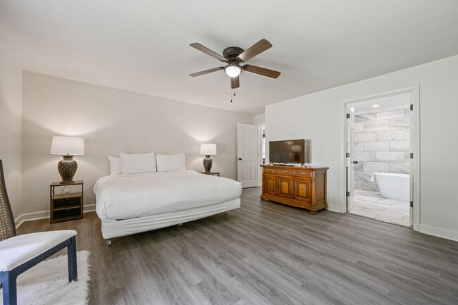 2450 Weatherford Ct in Marietta, GA - Building Photo - Building Photo