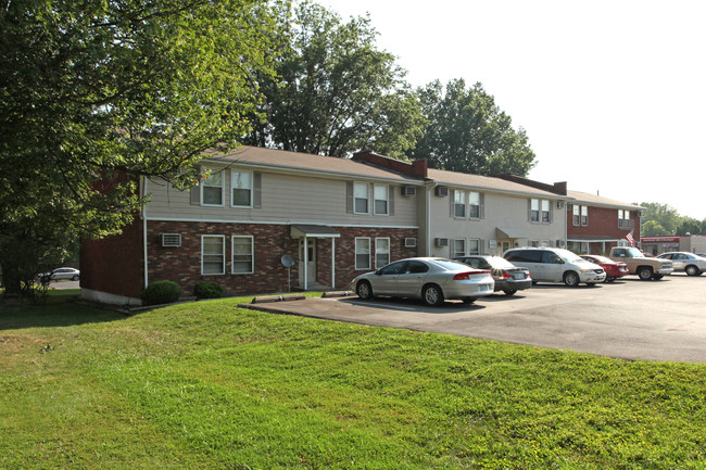 Woodside Manor in New Albany, IN - Building Photo - Building Photo