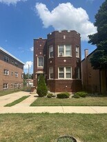 9735 S Michigan Ave in Chicago, IL - Building Photo