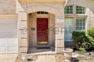1212 Fox Sparrow Trail in Cedar Park, TX - Foto de edificio - Building Photo