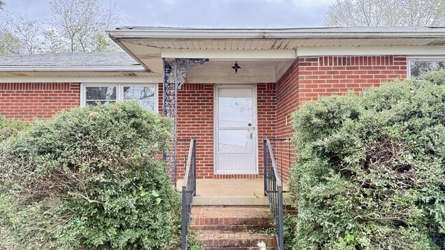 property at 6167 Wall Triana Hwy