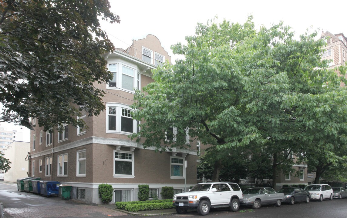 San Marco Apartments in Seattle, WA - Building Photo