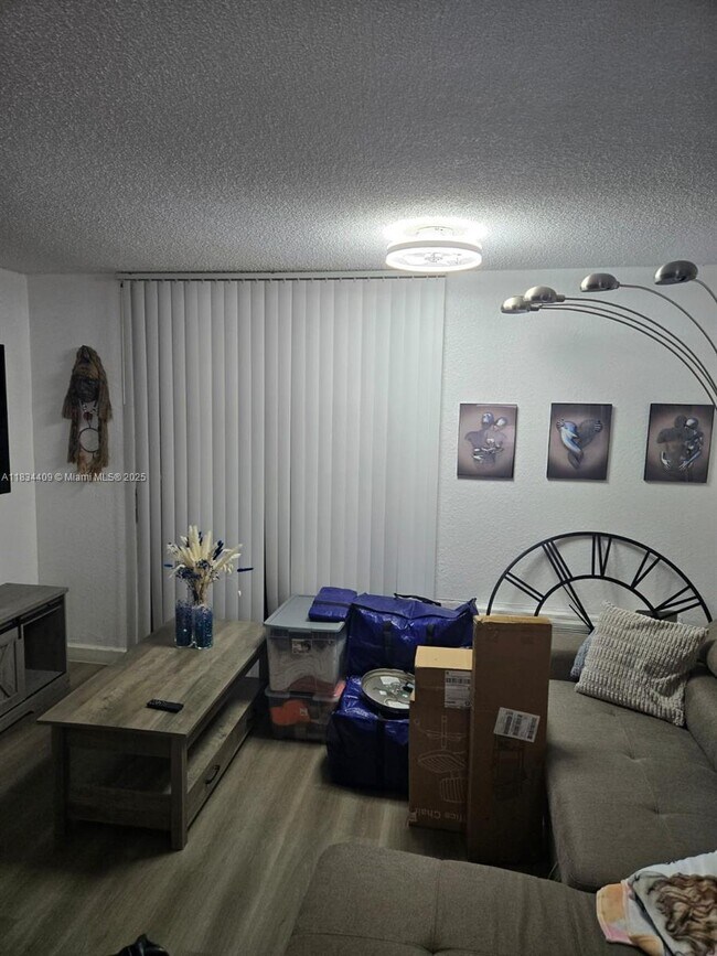 16450 NW 2nd Ave in Miami, FL - Building Photo - Building Photo