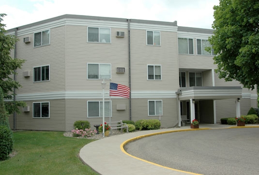 Garden Court Senior Apartments in Winnebago, MN - Foto de edificio