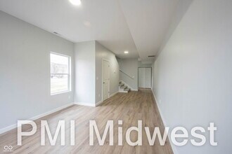 2814 E Michigan St in Indianapolis, IN - Building Photo - Building Photo