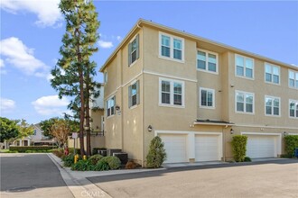 65 Juneberry in Irvine, CA - Building Photo - Building Photo