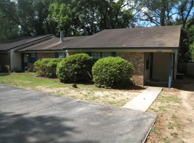 Old Bainbridge Apartments in Tallahassee, FL - Building Photo