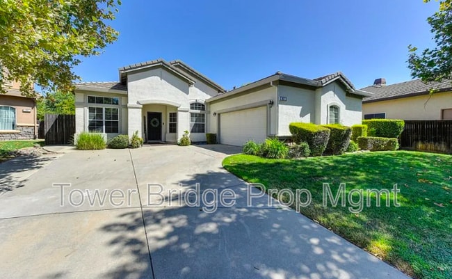 property at 42 Striped Moss Ct