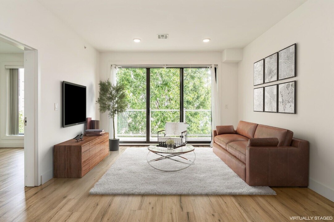 28 Vroom St in Jersey City, NJ - Building Photo