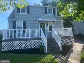 32 Norwyn Rd in Hatboro, PA - Building Photo - Building Photo