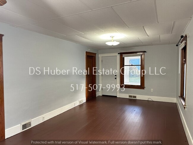 1415 Lansing Ave in Lansing, MI - Building Photo - Building Photo
