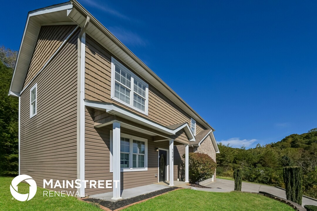7207 Remagen Ln in Knoxville, TN - Foto de edificio