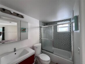 1033 Lenox Ave. in Miami Beach, FL - Building Photo - Building Photo