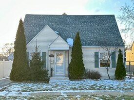 15020 Ridgeway Ave in Midlothian, IL - Building Photo