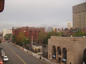 313 Cambridge St, Unit 3 in Cambridge, MA - Building Photo - Building Photo