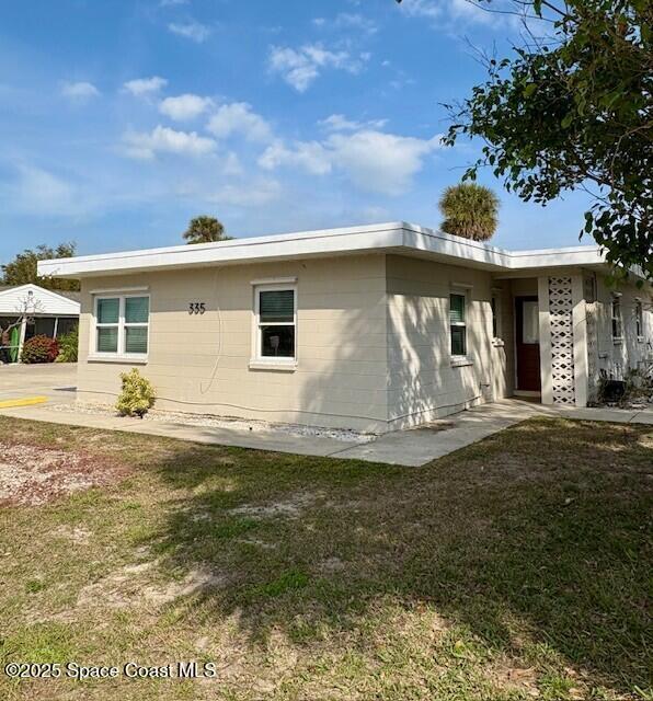 335 S Brevard Ave in Cocoa Beach, FL - Building Photo