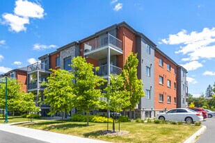4095 Ouellette in Longueuil, QC - Building Photo