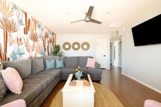 6437 E Oak St in Scottsdale, AZ - Building Photo - Building Photo