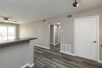 Arbor Village Apartments in Ferguson, MO - Building Photo - Interior Photo