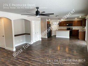 274 E Producer Dr in Meridian, ID - Building Photo - Building Photo