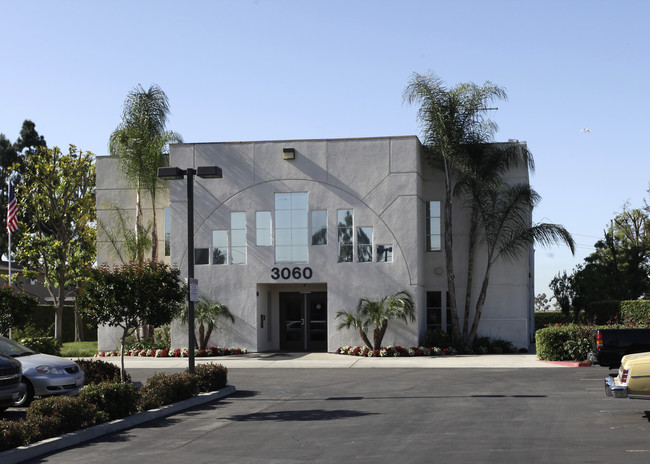 Carbon Creek Shores Apartments in Anaheim, CA - Building Photo - Building Photo