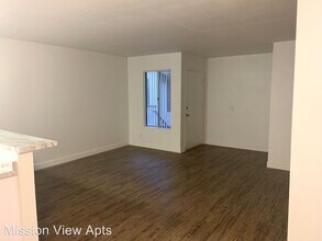 343 Autumn Dr in San Marcos, CA - Building Photo - Building Photo