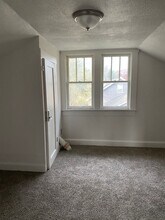 221 Main St in East St. Louis, IL - Building Photo - Building Photo