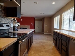 30435 Brandywine Canyon Rd in Canyon Country, CA - Building Photo - Building Photo