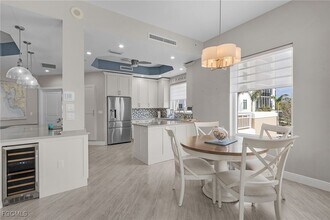 4182 Bay Beach Ln in Fort Myers Beach, FL - Building Photo - Building Photo