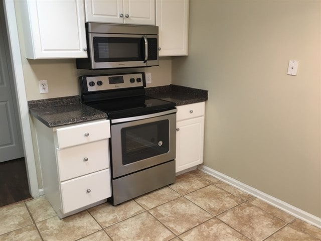 145 Parkview Rd in Savannah, GA - Building Photo - Building Photo