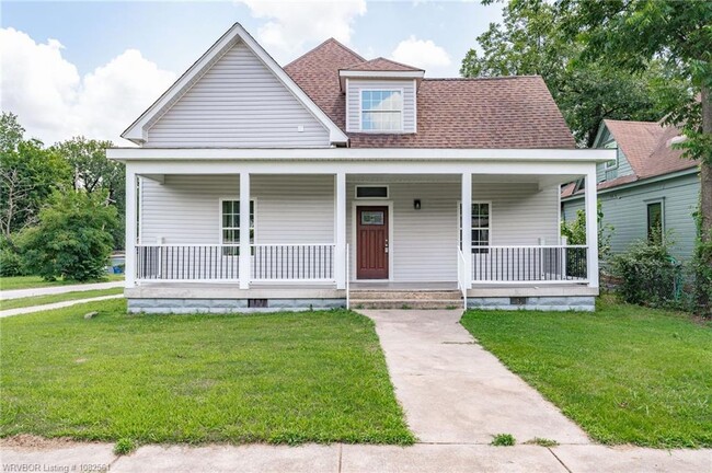 property at 1022 N 15th St