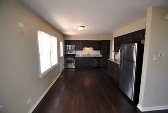 831 Winston Dr in Melrose Park, IL - Building Photo - Building Photo