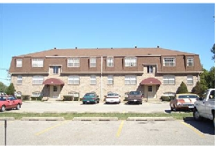 Hallmark Apartments in Louisville, KY - Building Photo - Building Photo