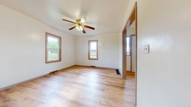 3965 McNaul Rd in Mansfield, OH - Building Photo - Building Photo