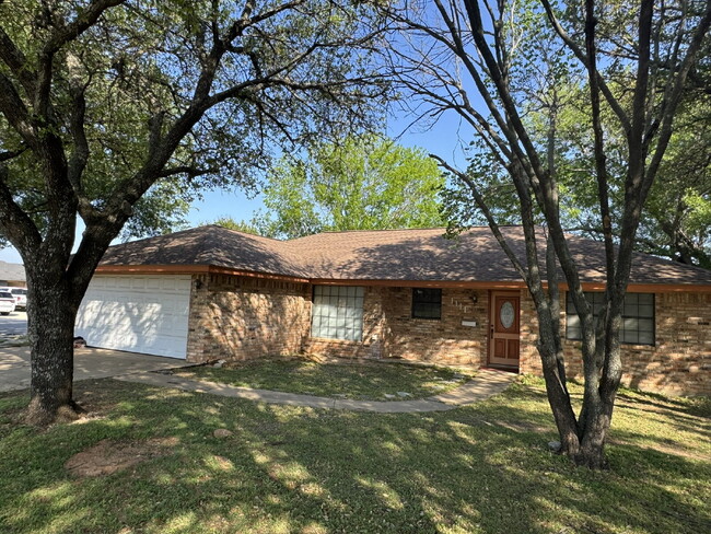 property at 1111 W Lingleville Rd