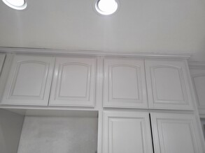 1930 Adrian St in Thousand Oaks, CA - Foto de edificio - Building Photo