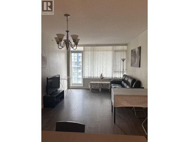 7368 Gollner Ave in Richmond, BC - Building Photo - Building Photo