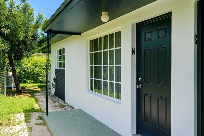 property at 504 SW 10th St
