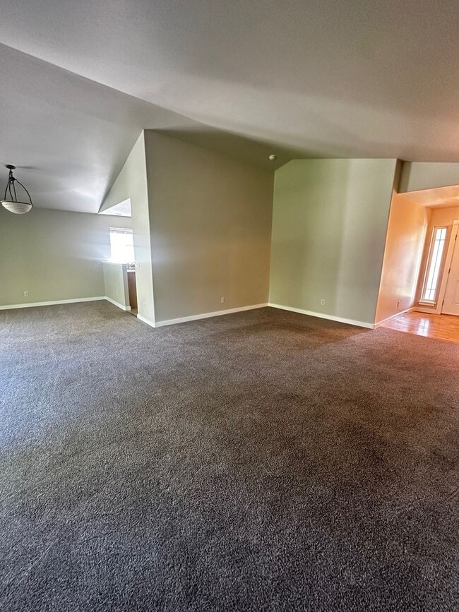 2713 Annie St in Bozeman, MT - Building Photo - Building Photo