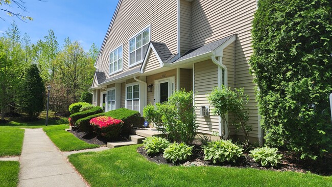 2201 Delancey Way in Evesham, NJ - Building Photo - Building Photo